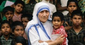 La grande storia della piccola Madre Teresa, Santa della Misericordia
